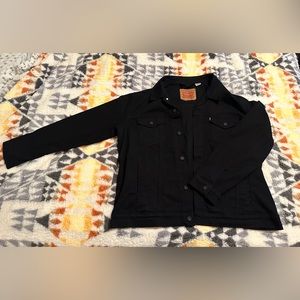 Levi’s trucker jacket